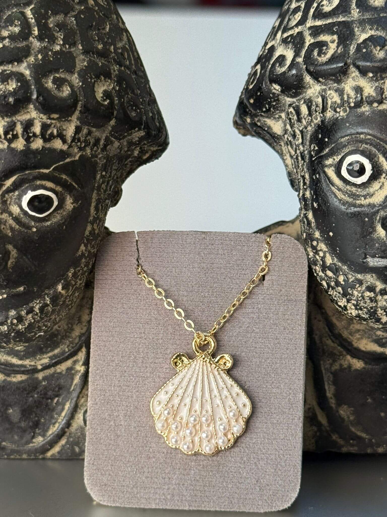 Emsalsiz Tasarım Kolye