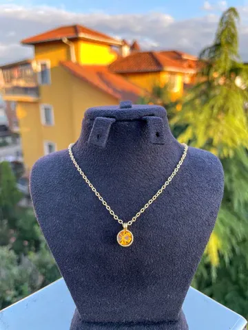 Emsalsiz Tasarım Kolye