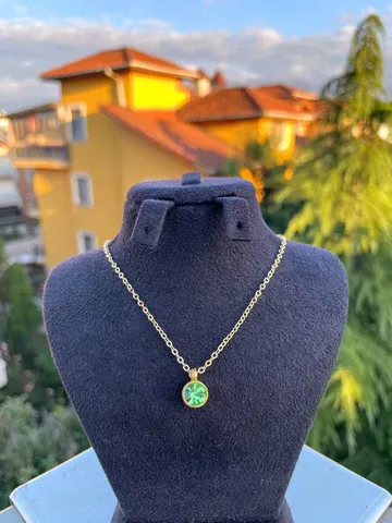 Emsalsiz Tasarım Kolye