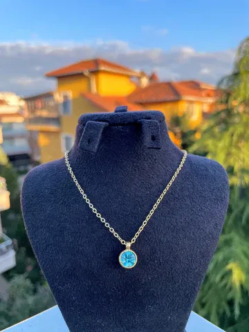 Emsalsiz Tasarım Kolye