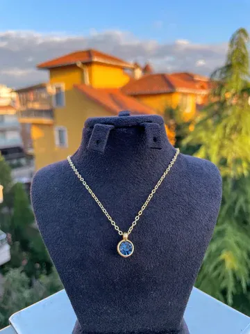 Emsalsiz Tasarım Kolye
