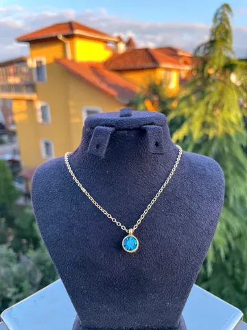 Emsalsiz Tasarım Kolye
