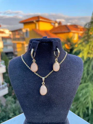 Emsalsiz Tasarım Kolye