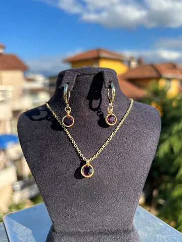 Emsalsiz Tasarım Kolye