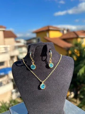 Emsalsiz Tasarım Kolye