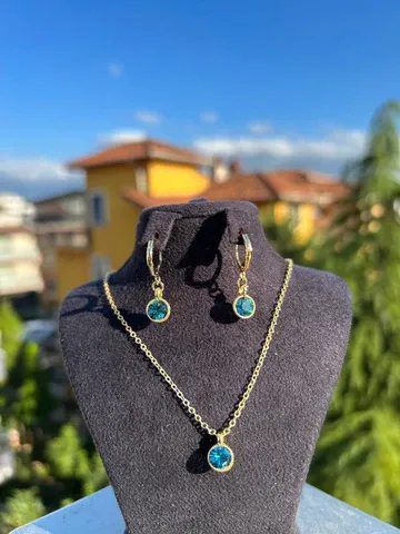 Emsalsiz Tasarım Kolye