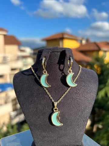 Emsalsiz Tasarım Kolye