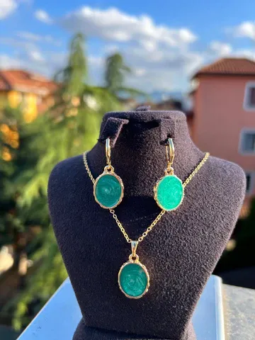 Emsalsiz Tasarım Kolye
