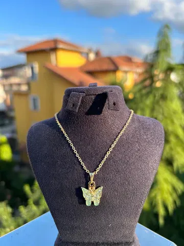 Emsalsiz Tasarım Kolye