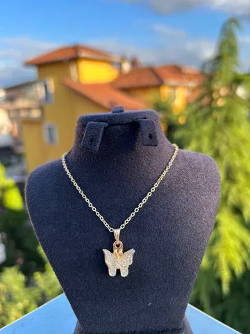 Emsalsiz Tasarım Kolye