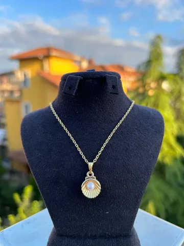 Emsalsiz Tasarım Kolye