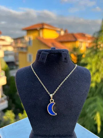 Emsalsiz Tasarım Kolye