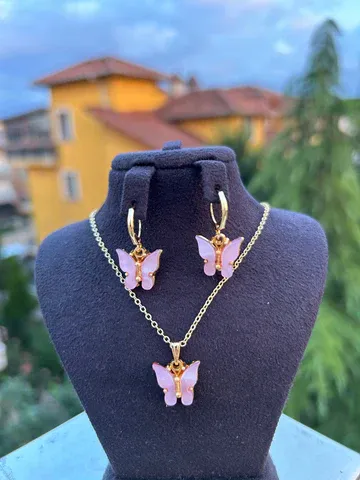 Emsalsiz Tasarım Kolye